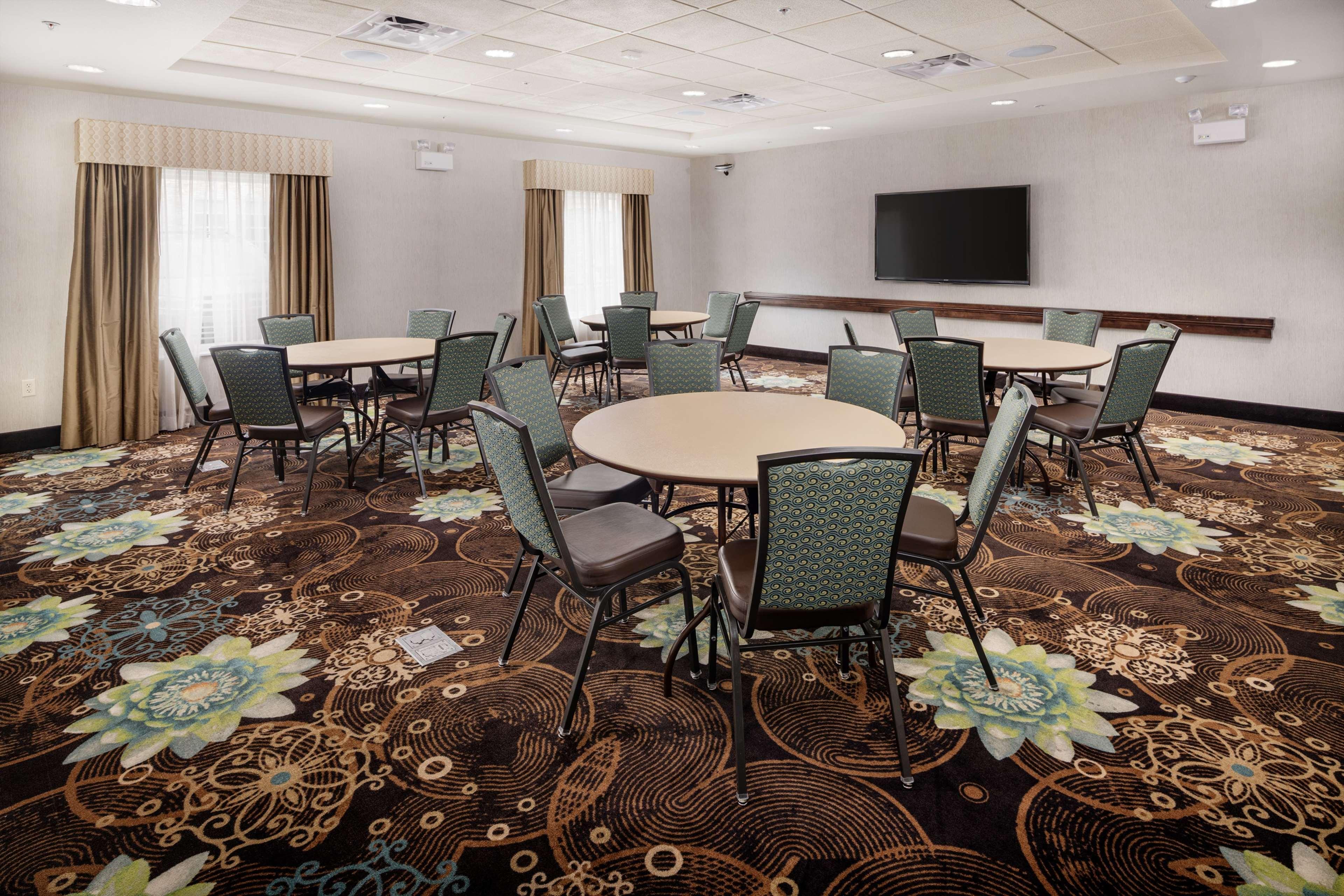 Hampton Inn & Suites Portland/Hillsboro-Evergreen Park Экстерьер фото