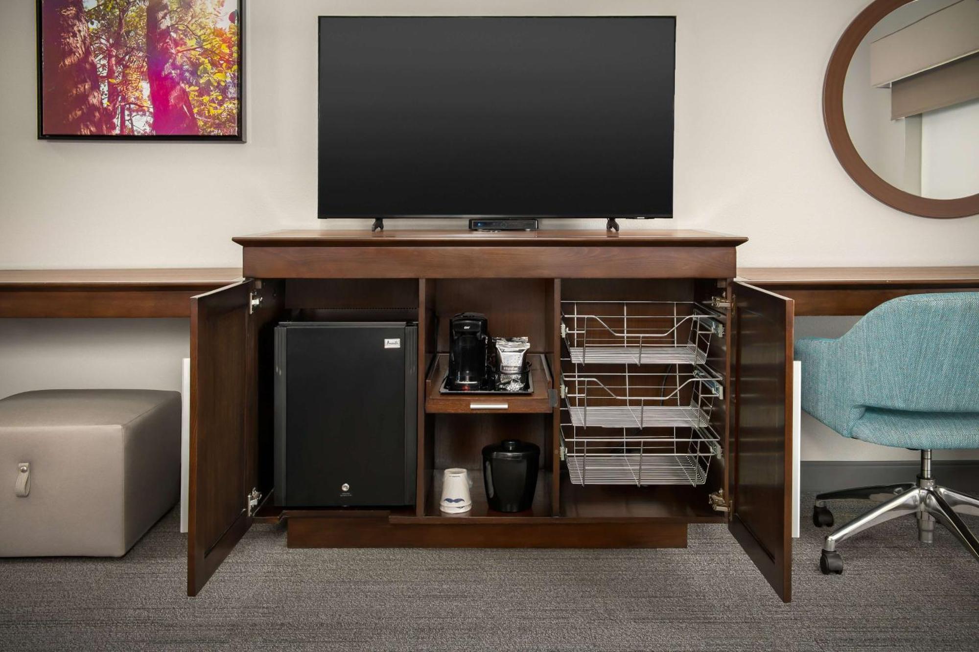 Hampton Inn & Suites Portland/Hillsboro-Evergreen Park Экстерьер фото