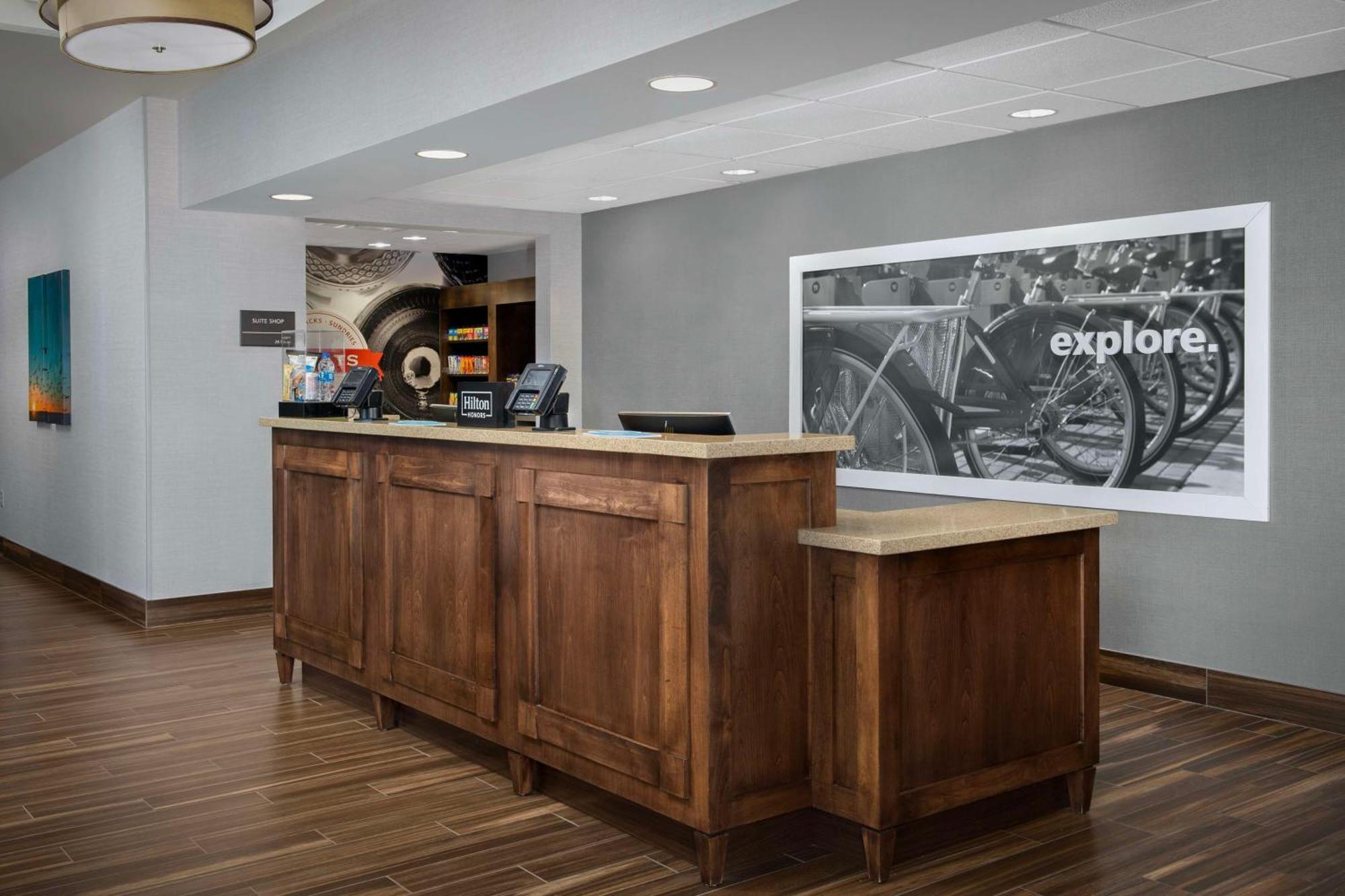 Hampton Inn & Suites Portland/Hillsboro-Evergreen Park Экстерьер фото