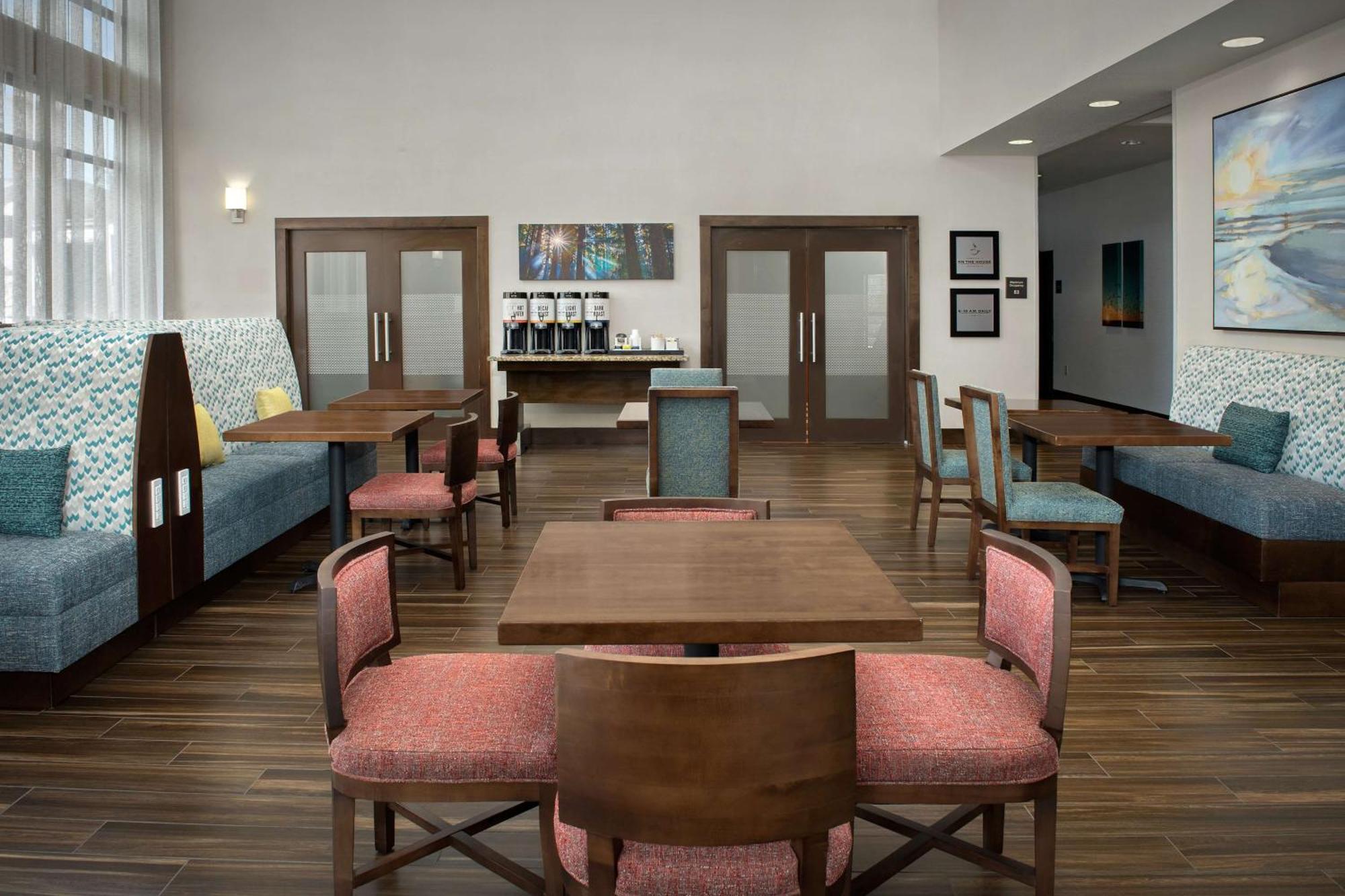 Hampton Inn & Suites Portland/Hillsboro-Evergreen Park Экстерьер фото