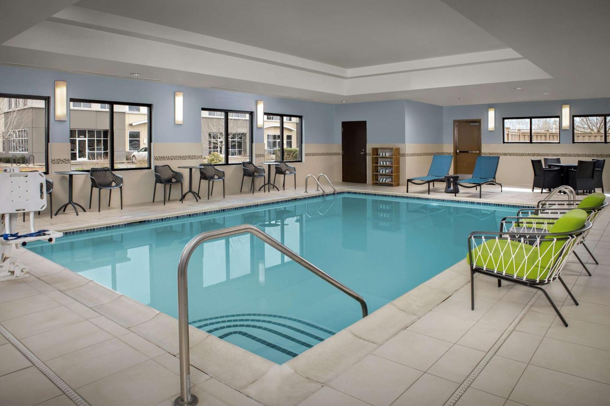 Hampton Inn & Suites Portland/Hillsboro-Evergreen Park Экстерьер фото